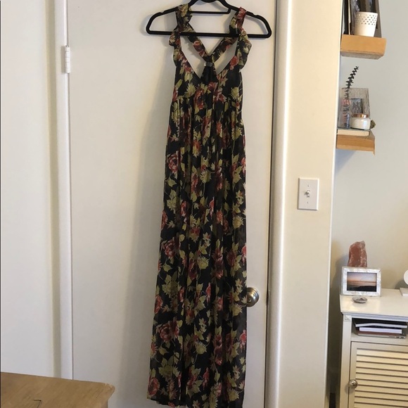 Volcolm Dress - Picture 5 of 10